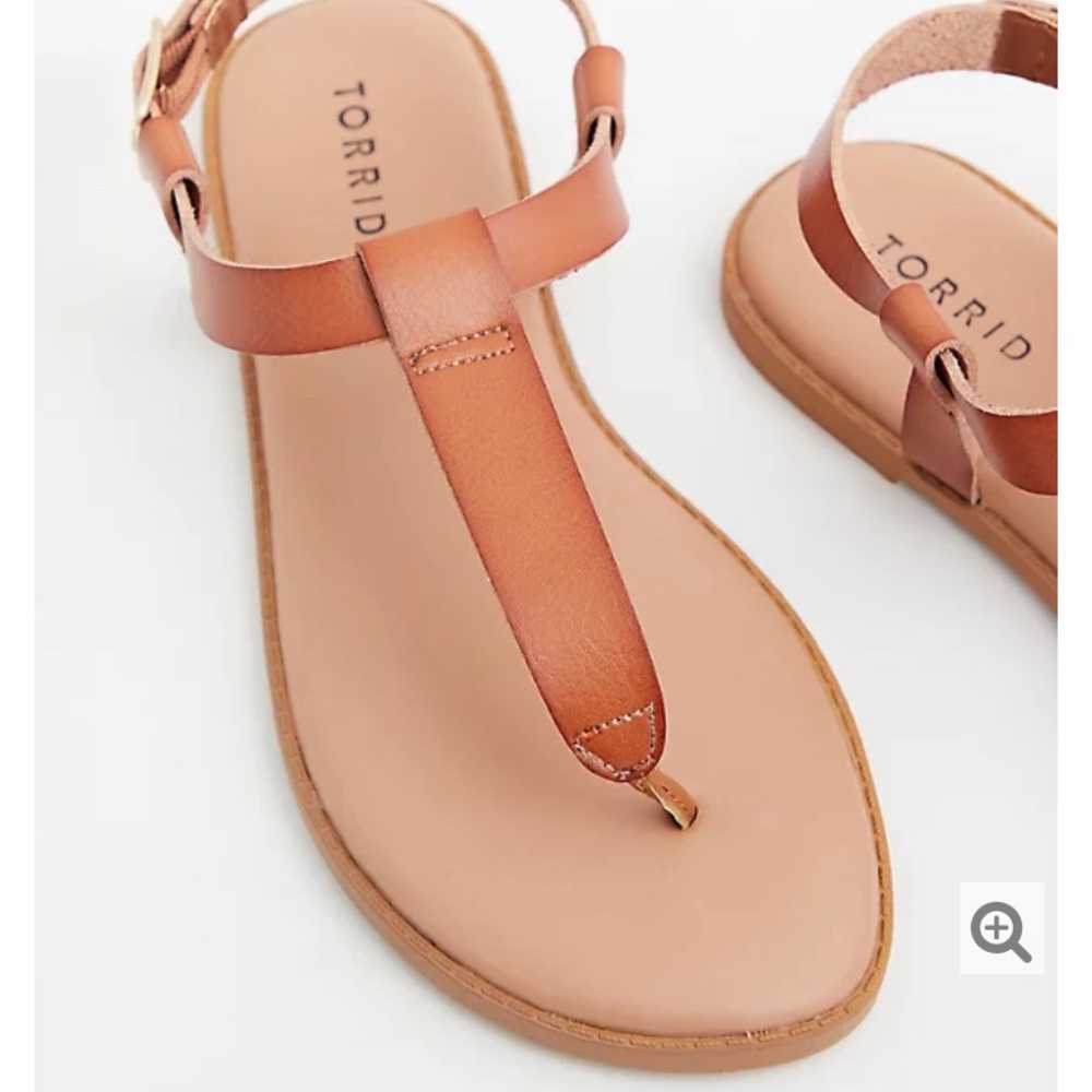 NWOT Torrid Cognac Brown T Strap Sandal Sz 9 Wide